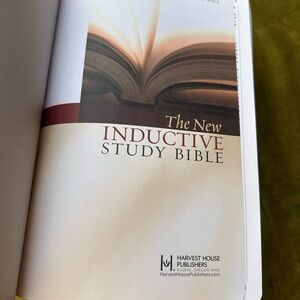 Inductive Study Bible - White and Brown